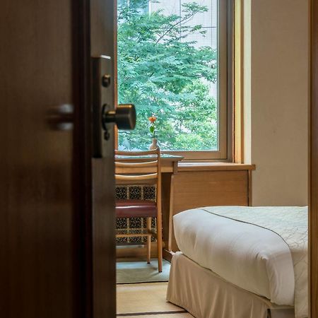 Hilltop Hotel Токио Екстериор снимка