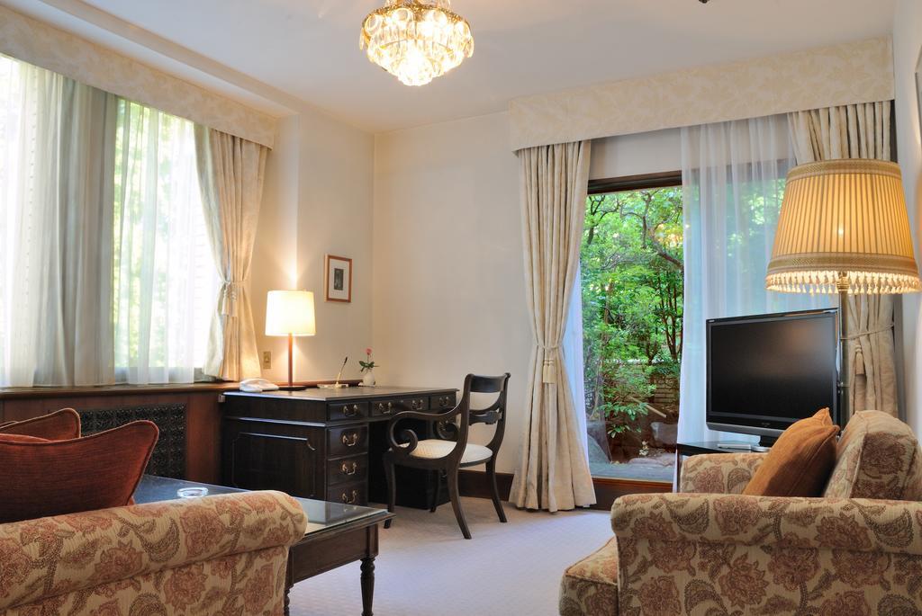 Hilltop Hotel Токио Екстериор снимка