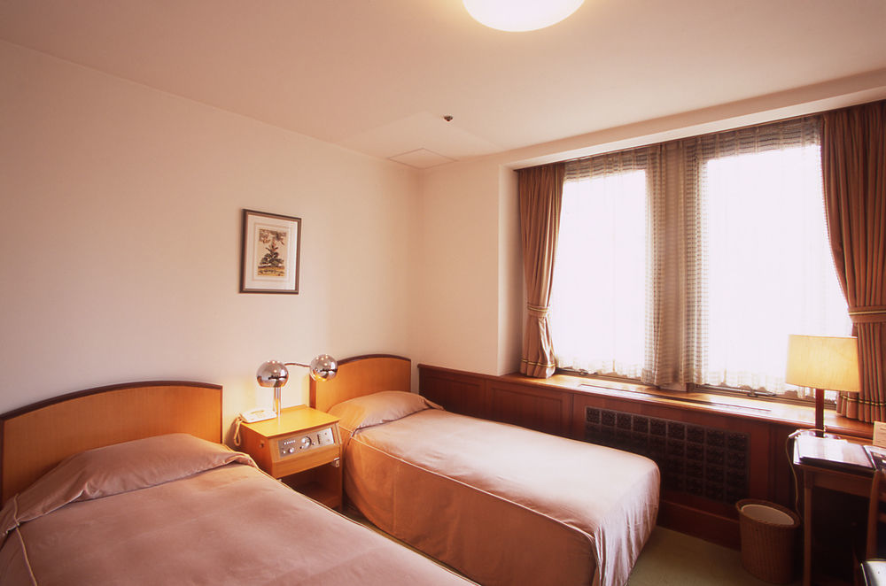 Hilltop Hotel Токио Екстериор снимка